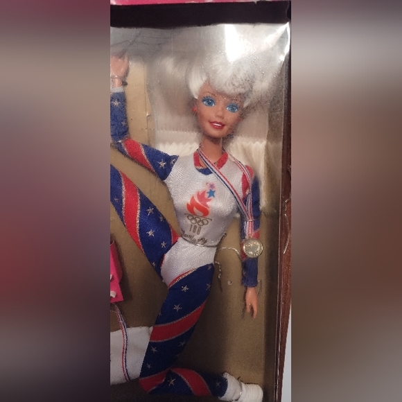Vintage Barbie- 1996 MATTEL Olympic Gymnast - Atlanta still in box - Picture 5 of 10